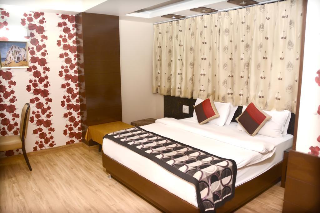 Hotel Palmdale Zirakpur Pokoj fotografie